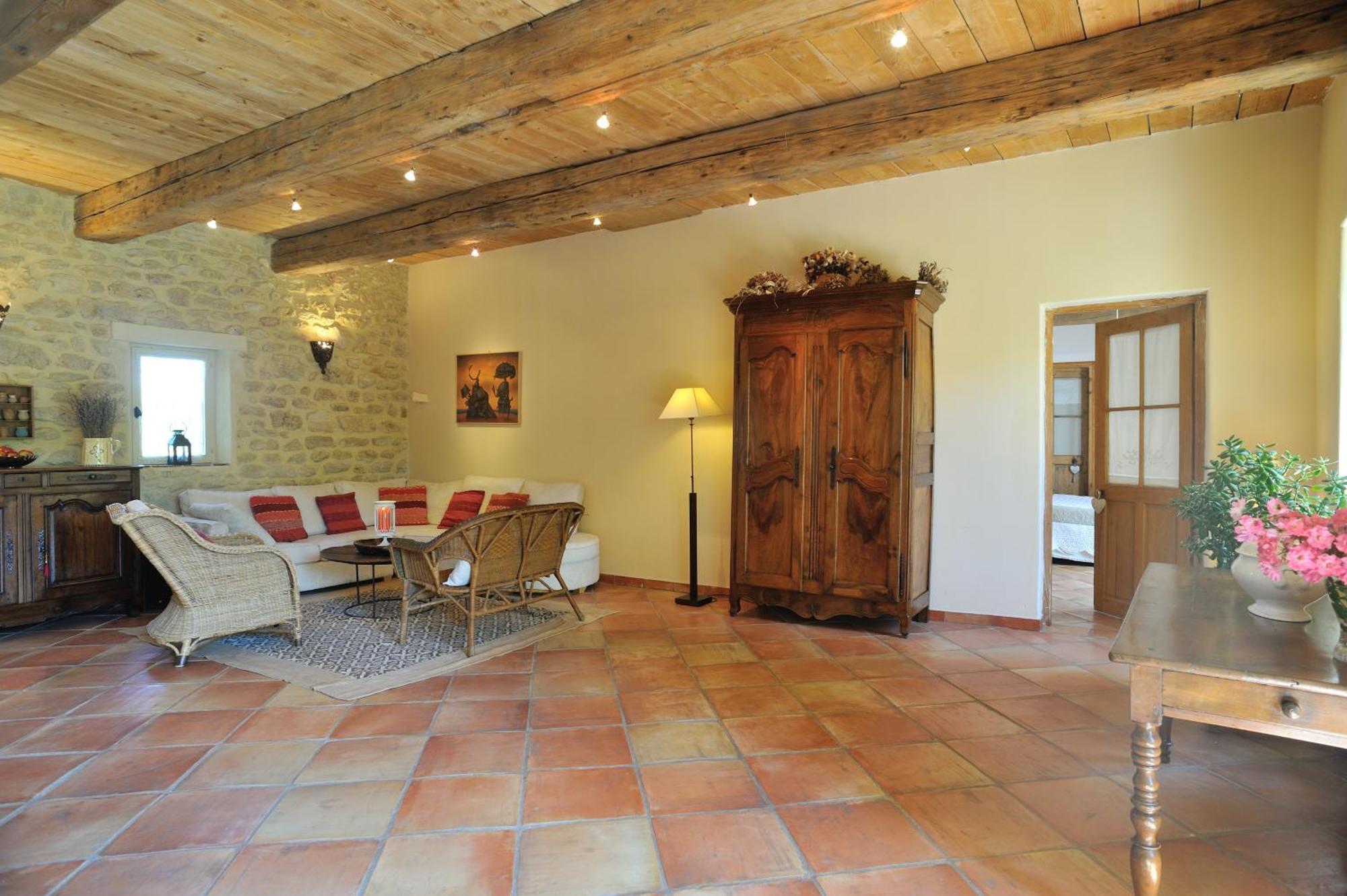 Chambres D'Hotes Domaine Des Machottes Grans 외부 사진