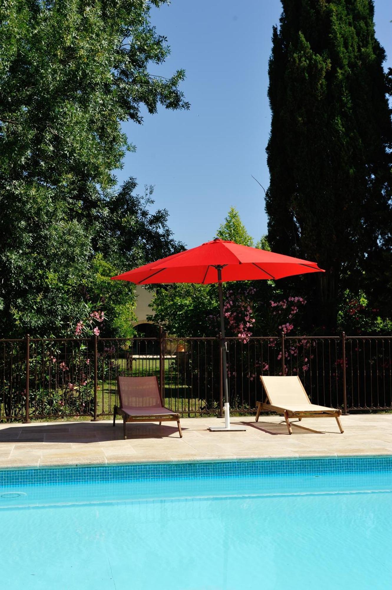 Chambres D'Hotes Domaine Des Machottes Grans 외부 사진