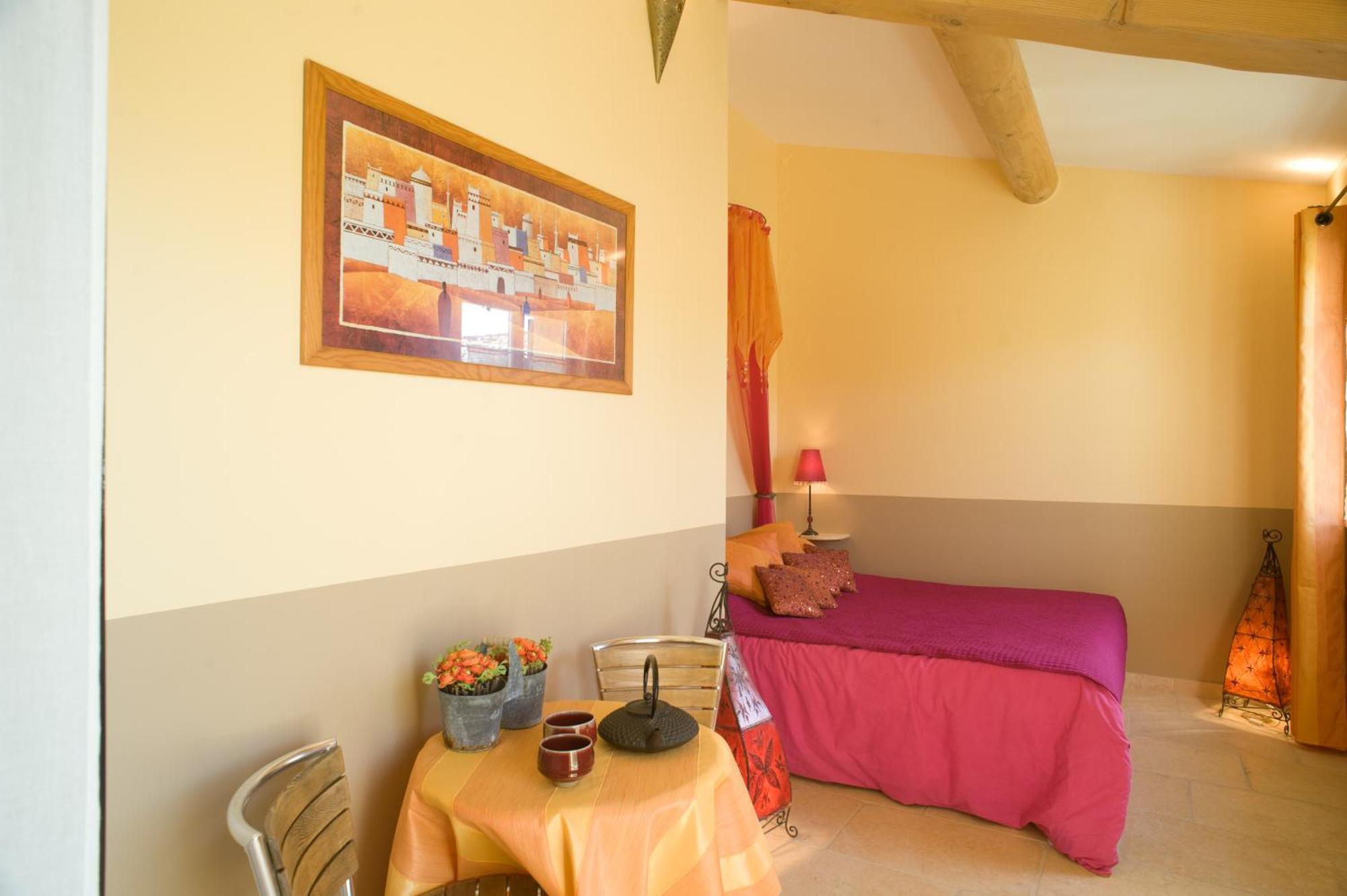 Chambres D'Hotes Domaine Des Machottes Grans 외부 사진